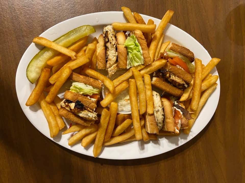 Order Grilled Chicken Club Sandwich - Sandwich food online from Villa Pizzeria store, Exeter on bringmethat.com