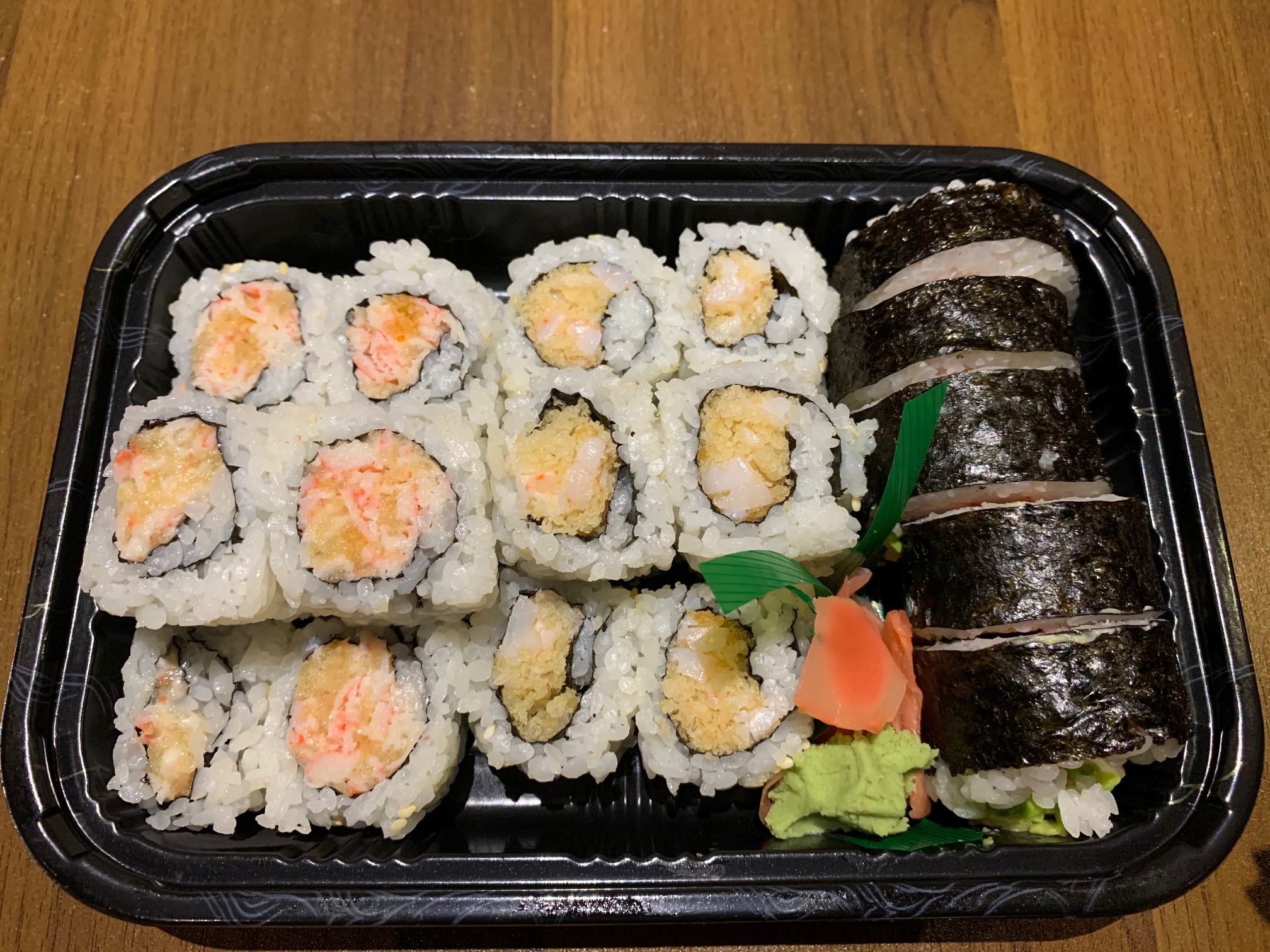 Order Maki Sushi Dinner Combo food online from Wasabi store, Murfreesboro on bringmethat.com