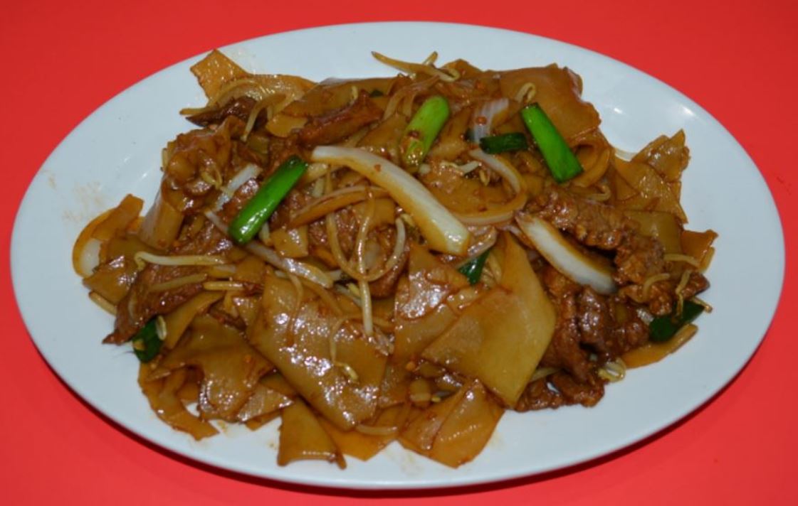 Order N1. Flat Noodles with Beef food online from Canton Express store, Plano on bringmethat.com
