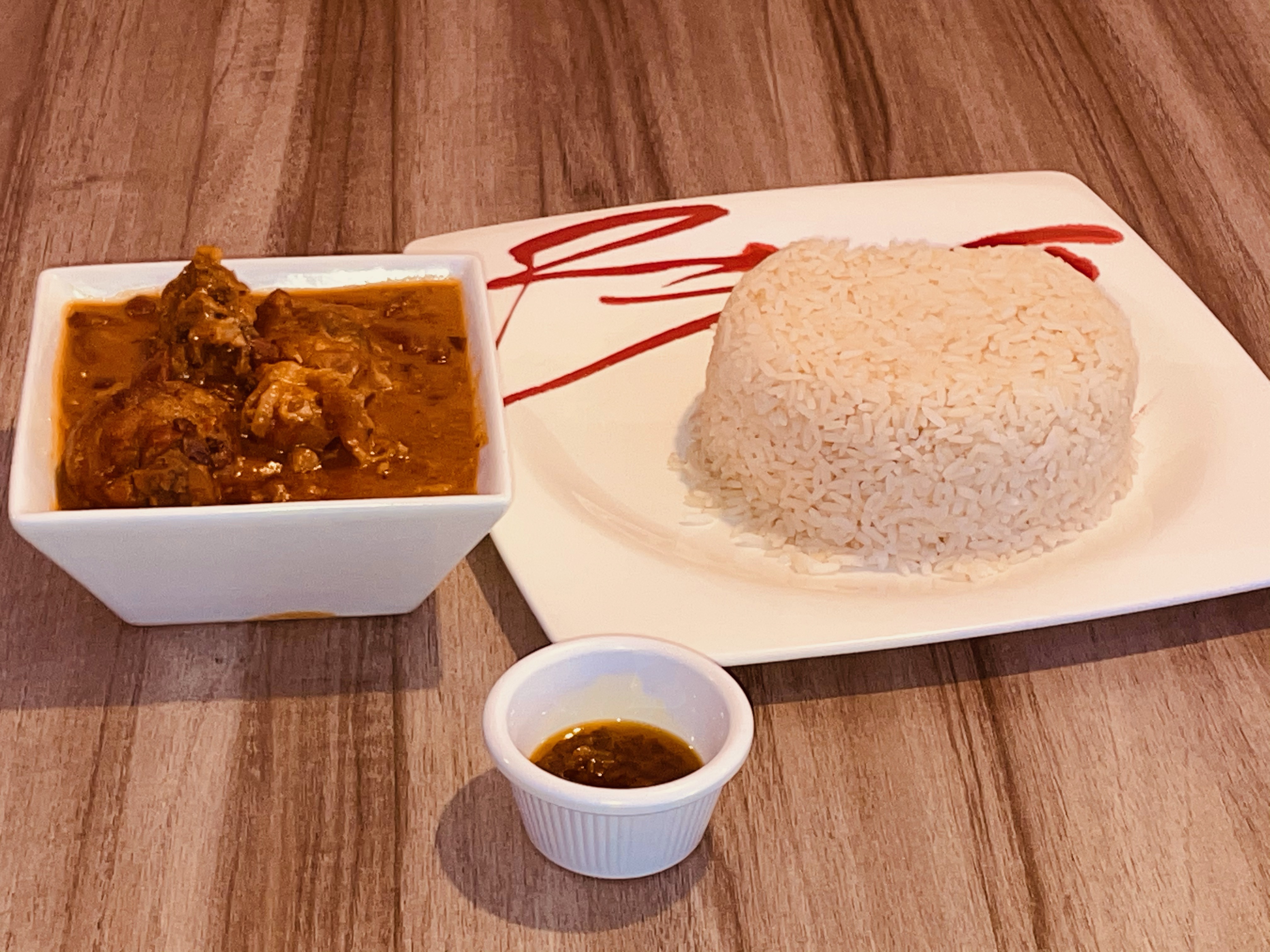 Order Non spicy Kidney  Beans, chicken and Rice  food online from Food Geez Restaurant store, Philadelphia on bringmethat.com