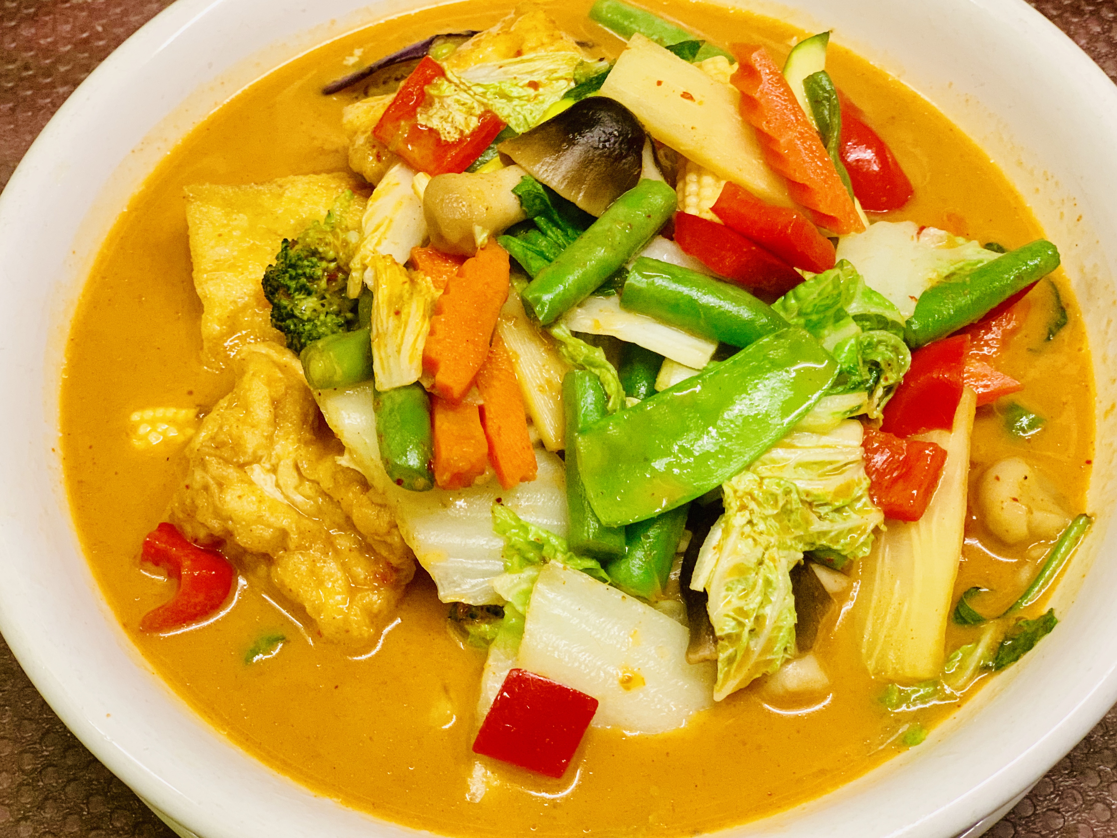 Order 47. Red Curry Jae Lunch food online from Kao Thai store, Silver Spring on bringmethat.com