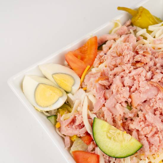 Order Chef Salad food online from Exlines Best Pizza In Town store, Memphis on bringmethat.com