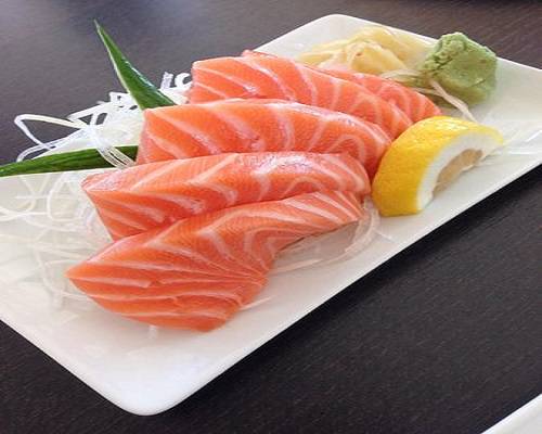 Order Salmon Sashimi (6pcs) food online from Sushi Factory store, Azusa on bringmethat.com