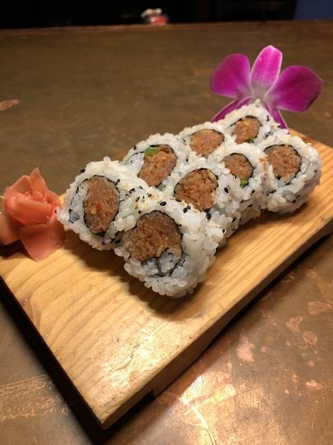 Order Spicy Tuna W/Chili food online from Blufin Sushi store, Grosse Pointe Farms on bringmethat.com