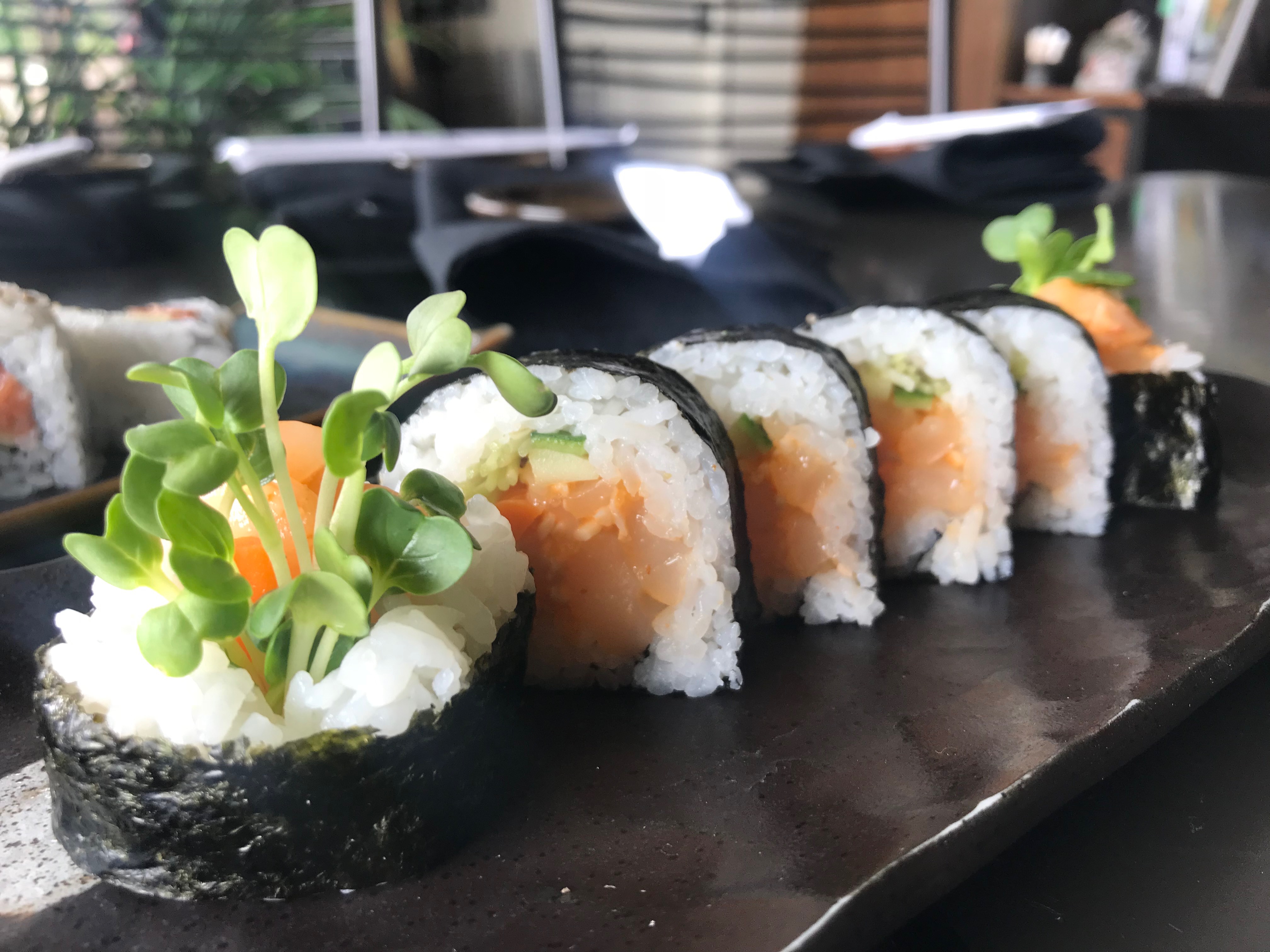 Order Spicy Scallop Roll food online from Sushi Lounge store, San Diego on bringmethat.com