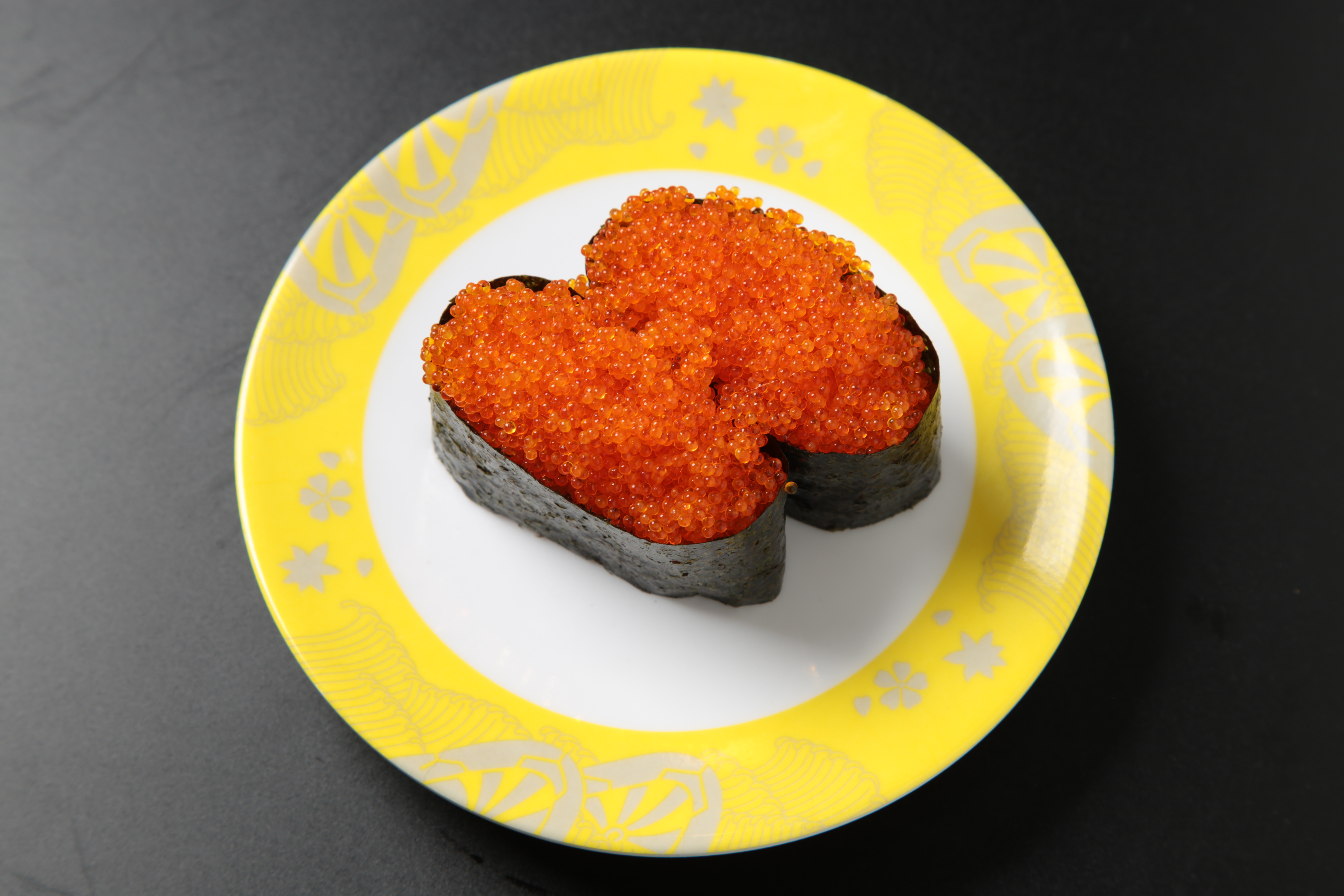 Order Tobiko Gunkan food online from Izumi Revolving Sushi store, Daly City on bringmethat.com