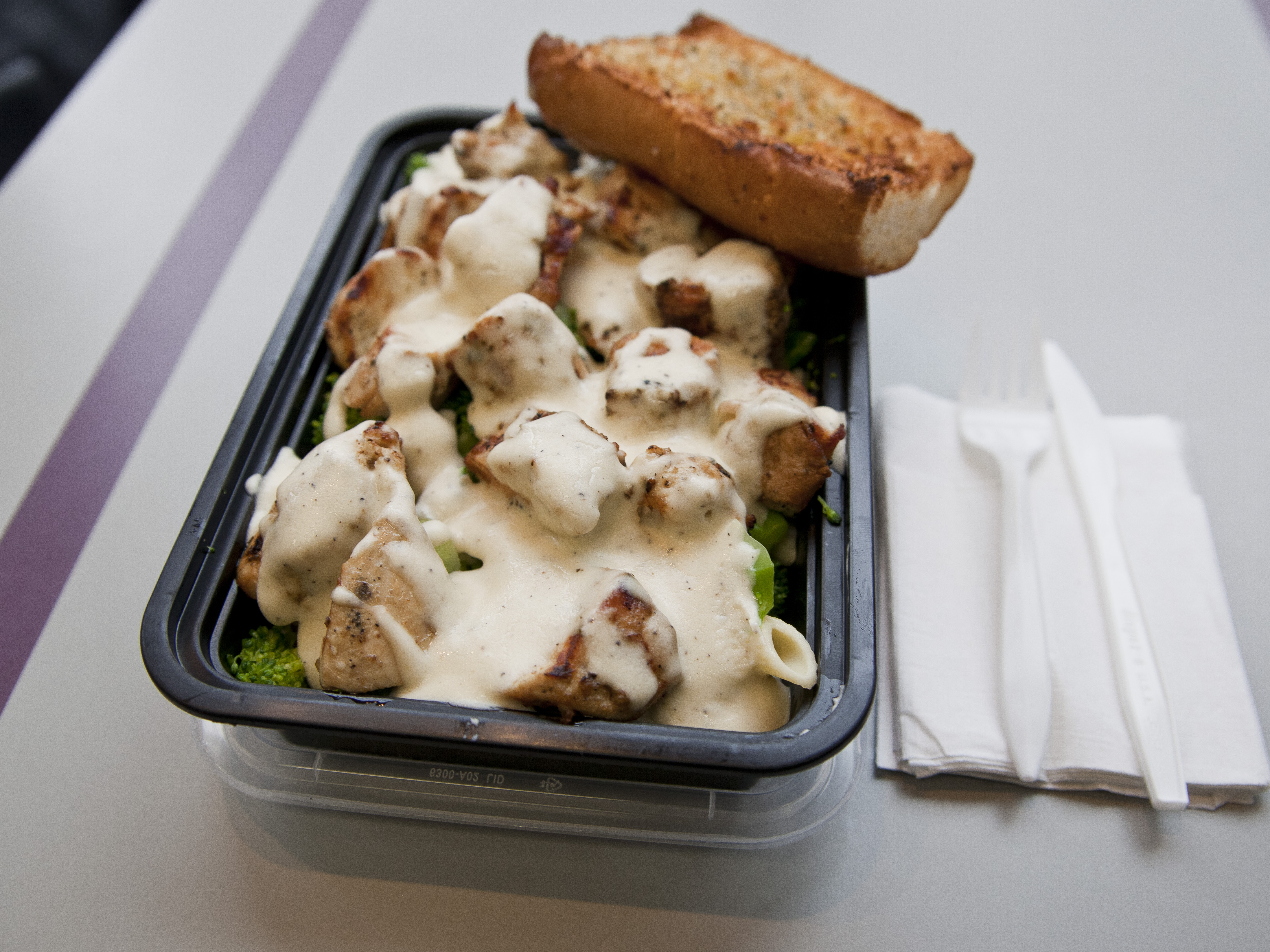 Order Grilled Chicken and Broccoli Pasta food online from Dudley Square Grill store, Roxbury on bringmethat.com