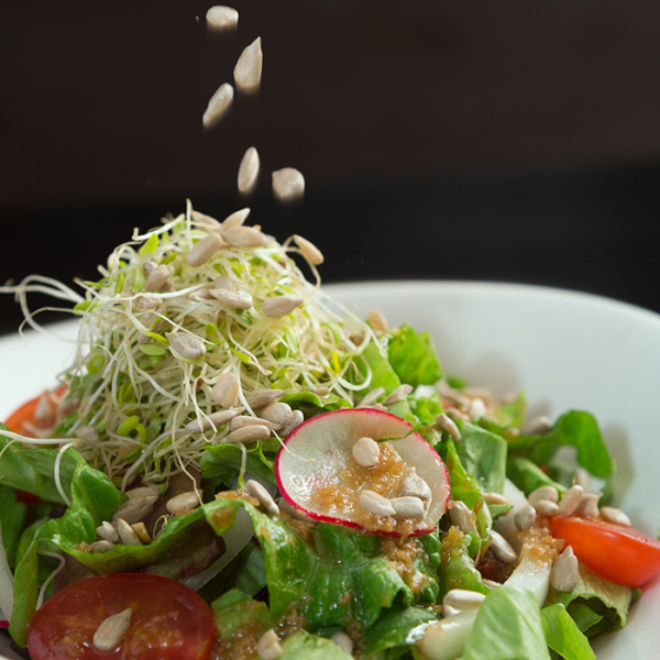 Order S10. Green Market Salad food online from Noodies thai kitchen store, New York on bringmethat.com
