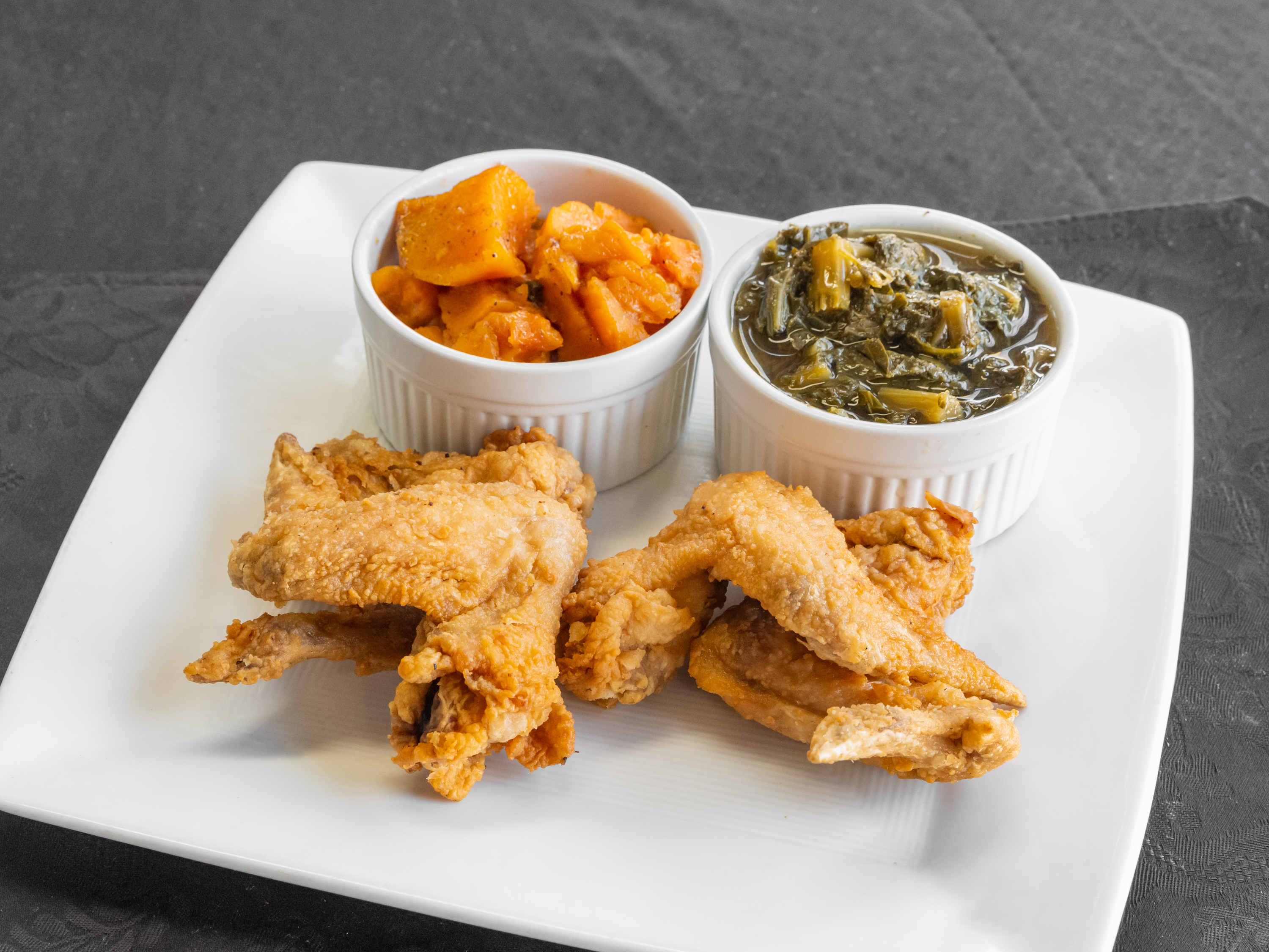 Order 1. Chicken Wings Dinner food online from Chef Greg Soul-N-The Wall store, Detroit on bringmethat.com