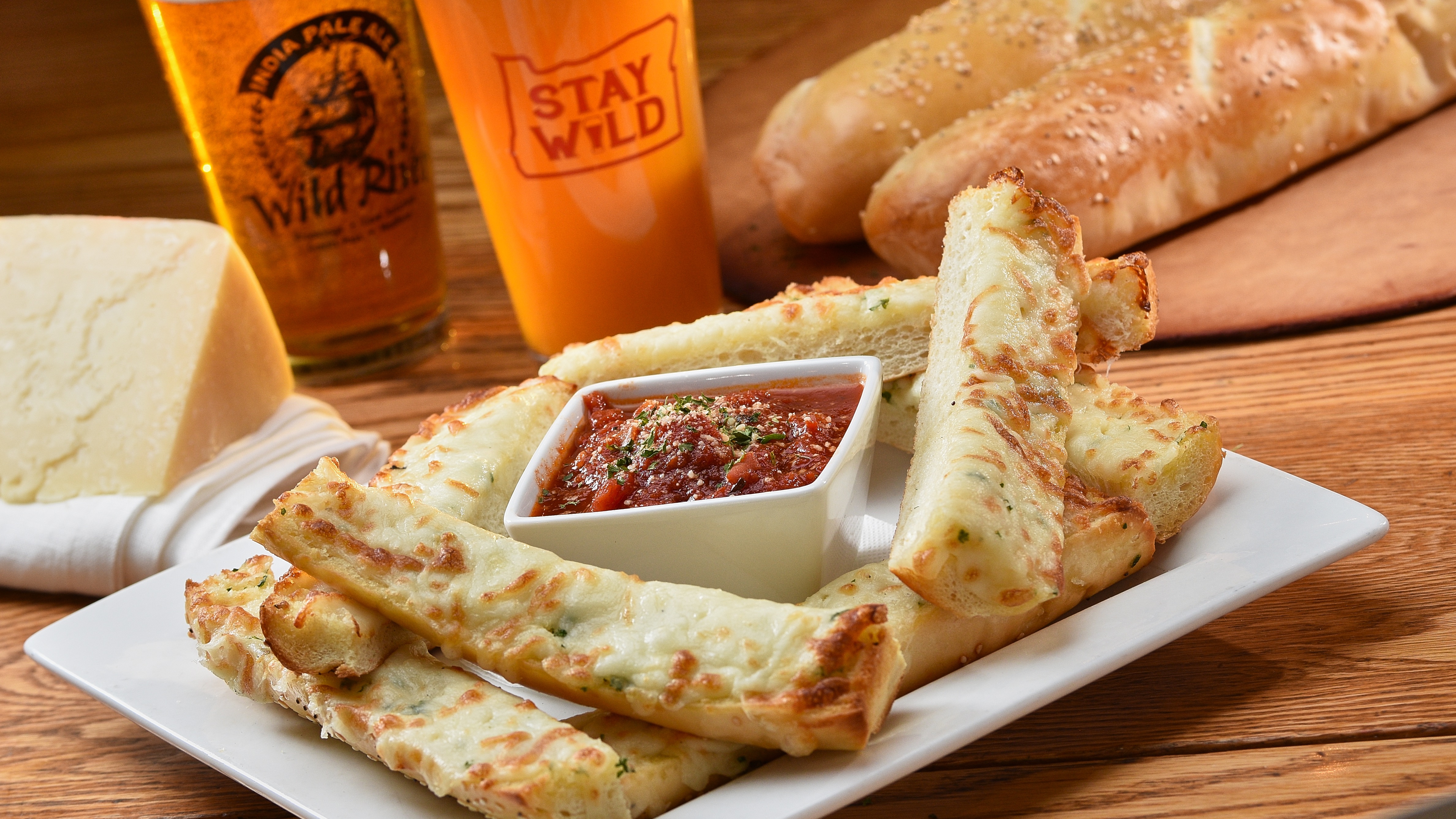 Order Cheesy Garlic Bread food online from Wild River Brewing & Pizza store, Medford on bringmethat.com