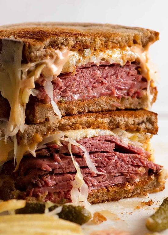 Order Traditional Ruben on Rye Bread food online from Chicago Post Cafe store, Toledo on bringmethat.com