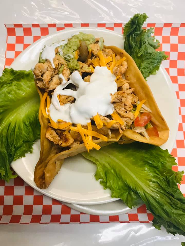 Order Taco Salad food online from Chile Tomate & Cebolla Mexican Restaurant store, San Antonio on bringmethat.com