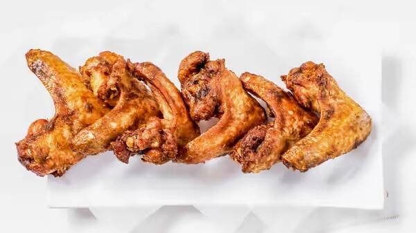 Order Chicken Wings (6 pcs) food online from Sizzle it Asian Bistro store, Novi on bringmethat.com