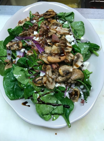Order Spinach Salad food online from Toscana Pizzeria store, Audubon on bringmethat.com