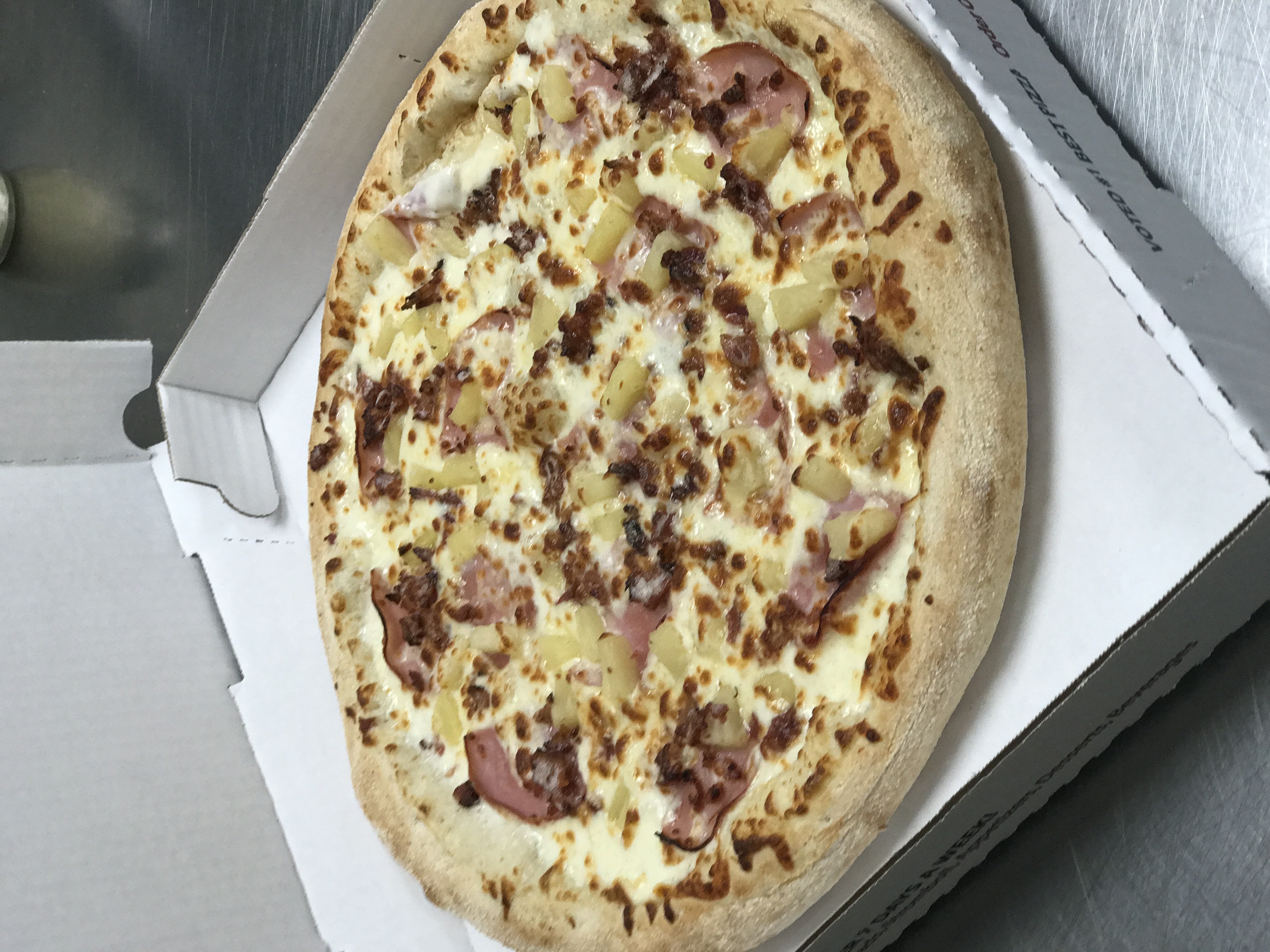 Order Hawaiian Pizza food online from Vocelli Pizza store, Charlottesville on bringmethat.com