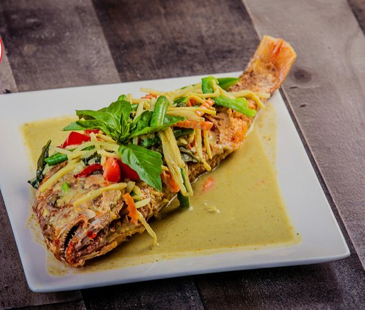Order Fried Red Snapper Avocado Green Curry (GF) food online from Luck thai store, Brooklyn on bringmethat.com