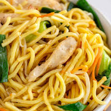 Order Chicken Lo Mein food online from Sun Sun Chinese Restaurant store, Cleveland on bringmethat.com