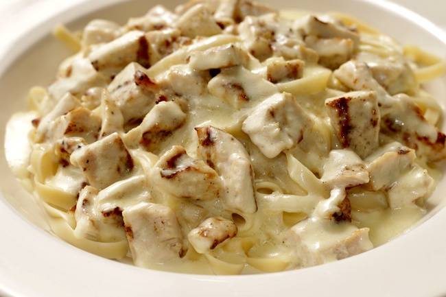 Order Chix Alfredo food online from Bambinelli Roswell store, Roswell on bringmethat.com