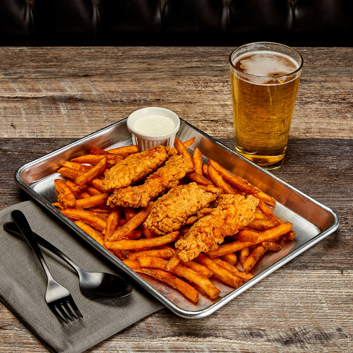Order 4 Chicken Tenders food online from Shipmates Sports Bar & Grill store, Cerritos on bringmethat.com