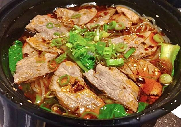 Order Beef Jelly Noodles 牛肉紅薯粉 ️️️ food online from New Sichuan store, Winston-Salem on bringmethat.com