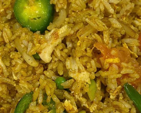 Order Curry Fried Rice food online from Thai Basil store, Springfield on bringmethat.com