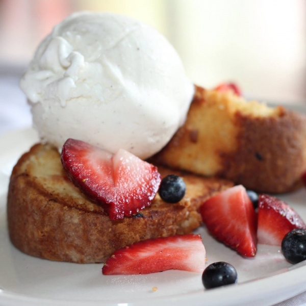Order Toasted Pound Cake food online from The Lodge: A Sportsman's Grill store, Charlotte on bringmethat.com