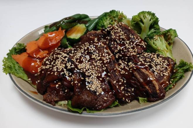 Order Beef Short Ribs food online from Thai Taste store, Los Angeles on bringmethat.com
