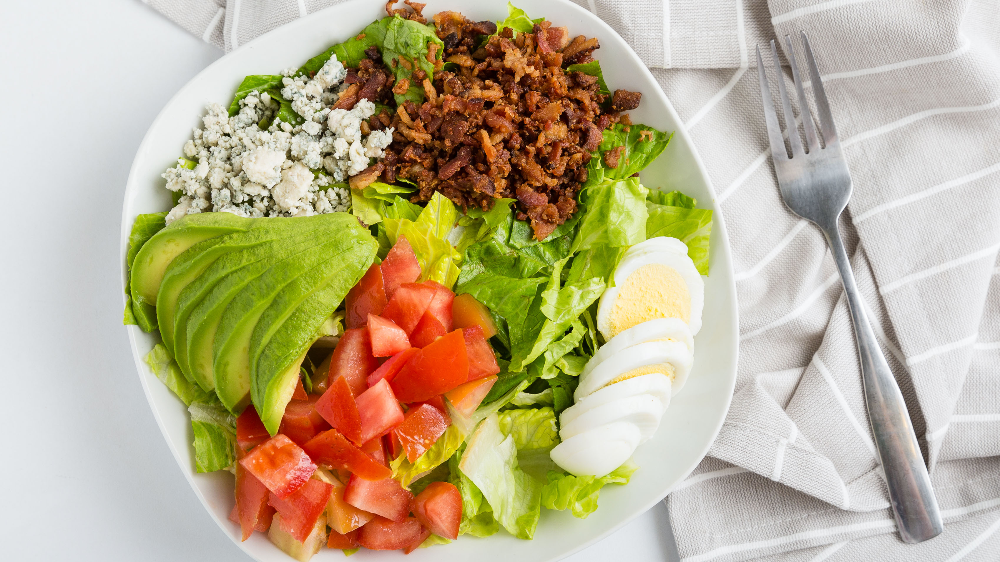 Order Cobb Salad food online from Cafe 538 store, Newport Beach on bringmethat.com
