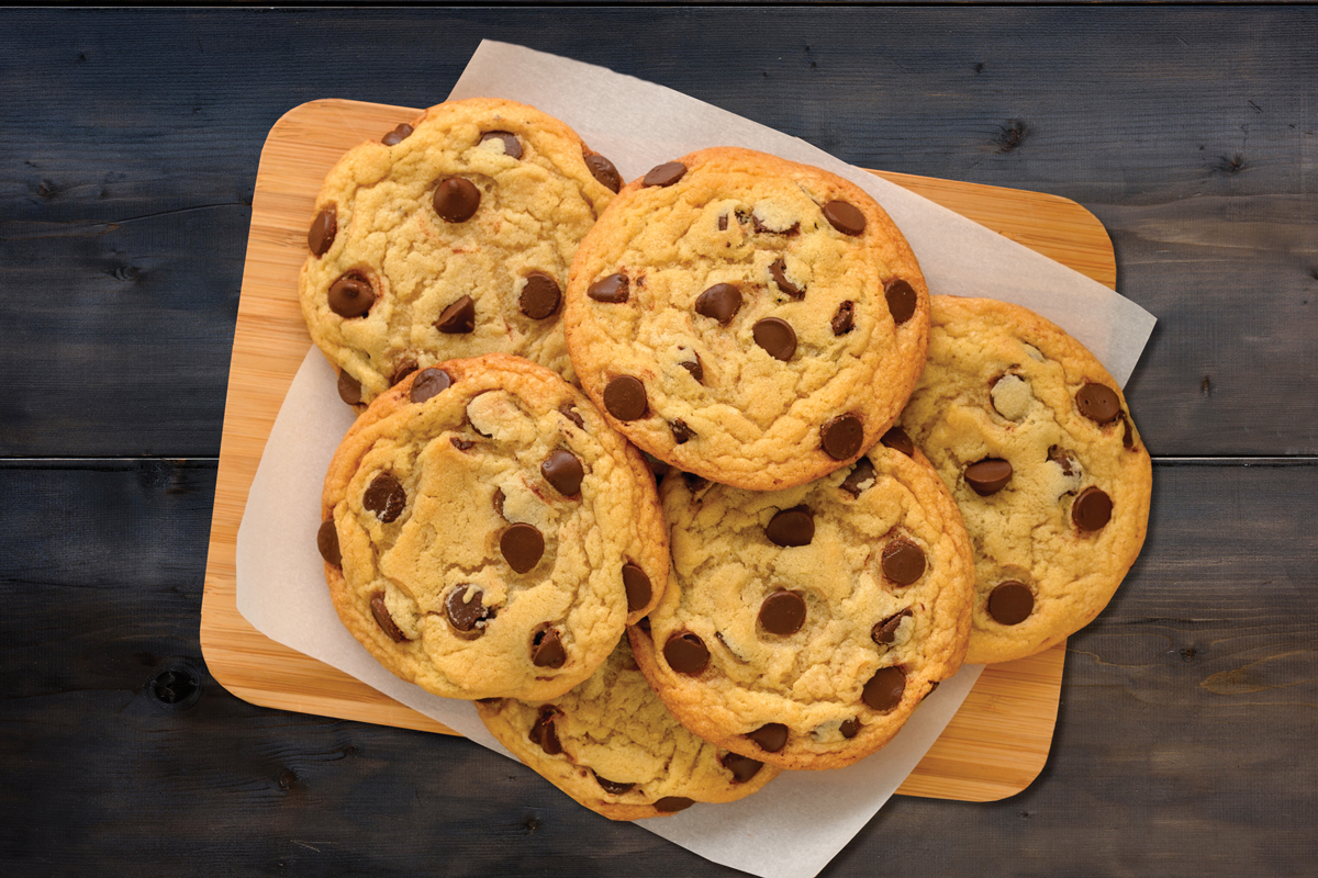 Order Chocolate Chip Cookie Dough (Baking Required) food online from Papa Murphys Take N Bake Pizza store, Albuquerque on bringmethat.com