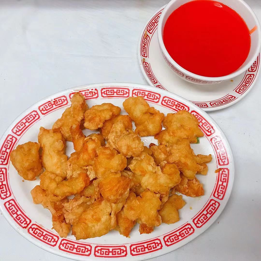 Order Sweet and Sour Chicken Dinner  food online from Yin Yue Restaurant store, Columbus on bringmethat.com