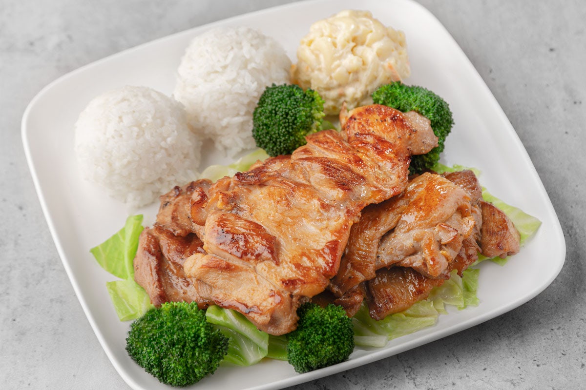 Order Hawaiian BBQ Chicken food online from Ono Hawaiian Bbq store, Corona on bringmethat.com