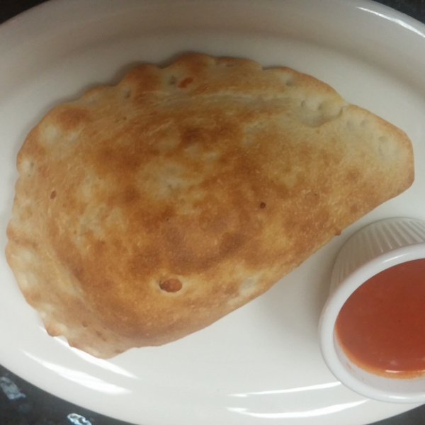Order Cheese Calzone with Topping food online from IL Sapore Italiano Pizzeria store, Little Neck on bringmethat.com