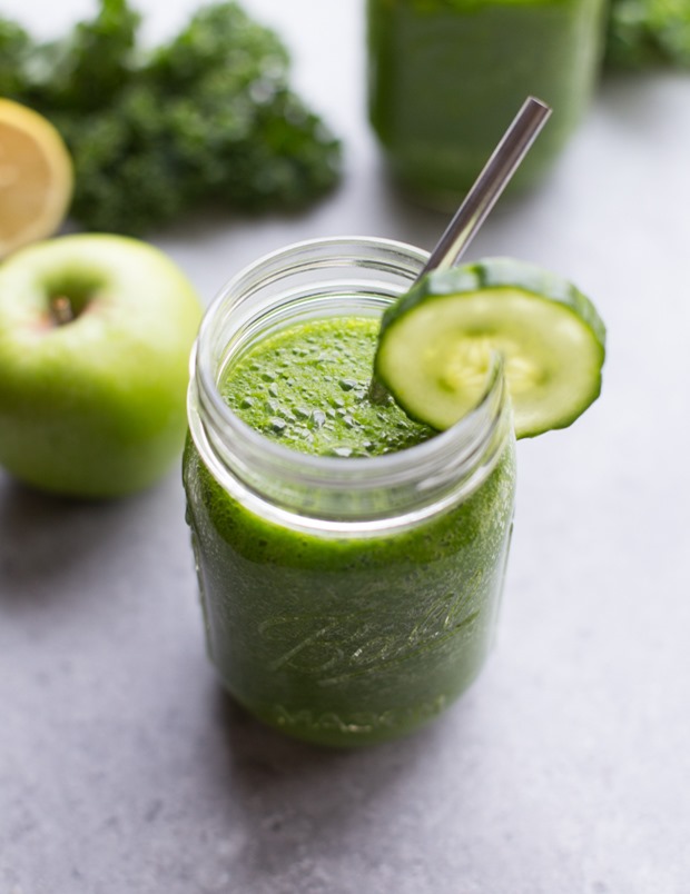 Order The Green Giant Smoothie food online from Rego Bagel store, Rego Park on bringmethat.com