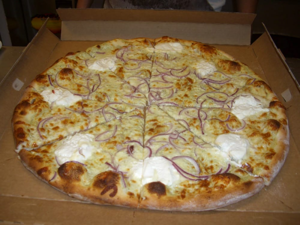 Order Jimmy's Signature White Pie food online from Jimmy's Pizza Cafe store, Chicago on bringmethat.com