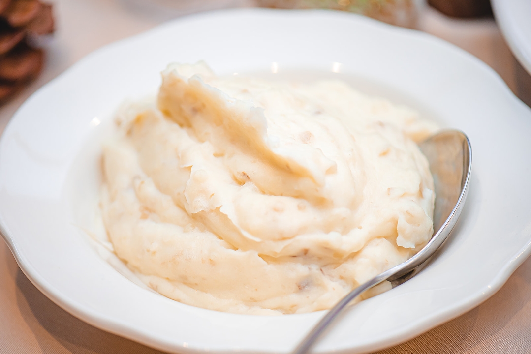 Order Mashed Potatoes food online from Gene & Georgetti store, Chicago on bringmethat.com