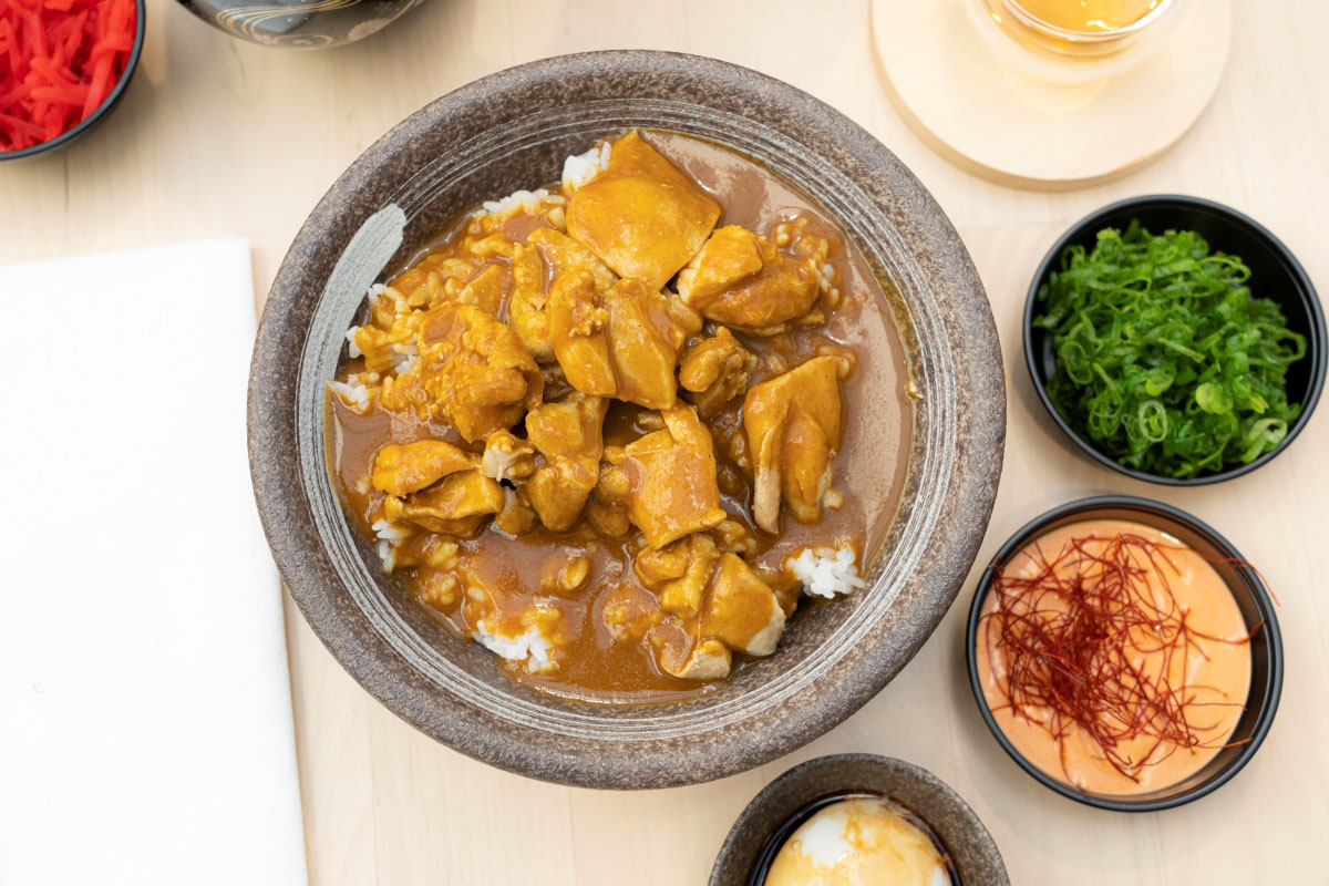 Order Curry Chicken Rice 鳥咖哩丼蓋飯 food online from $6 Dollar Bowl Shop store, San Francisco on bringmethat.com