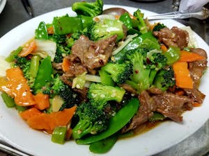 Order Beef in Garlic Sauce food online from China Restaurant store, Roseville on bringmethat.com