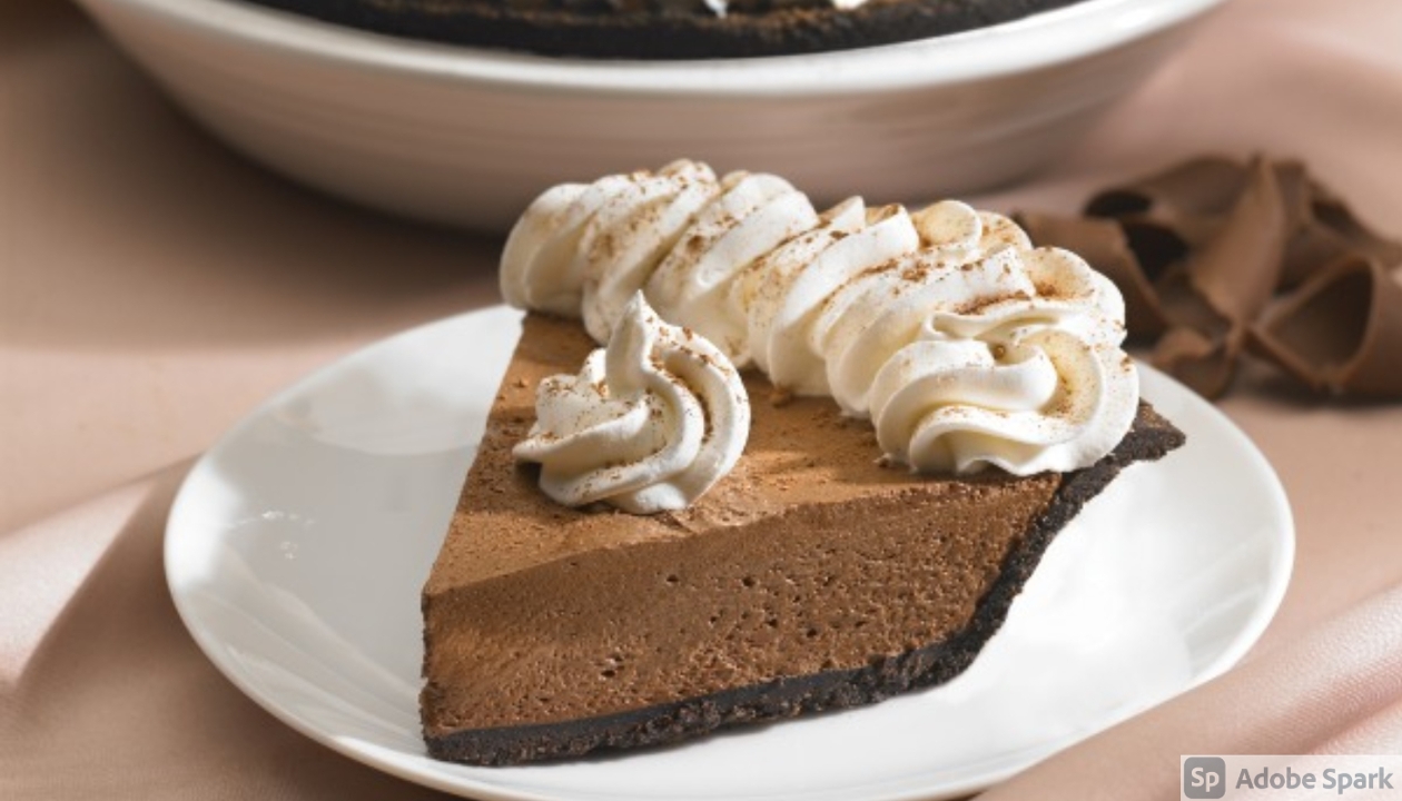Order Chocolate Satin Pie food online from Marie Callender Restaurant & Bakery store, Visalia on bringmethat.com