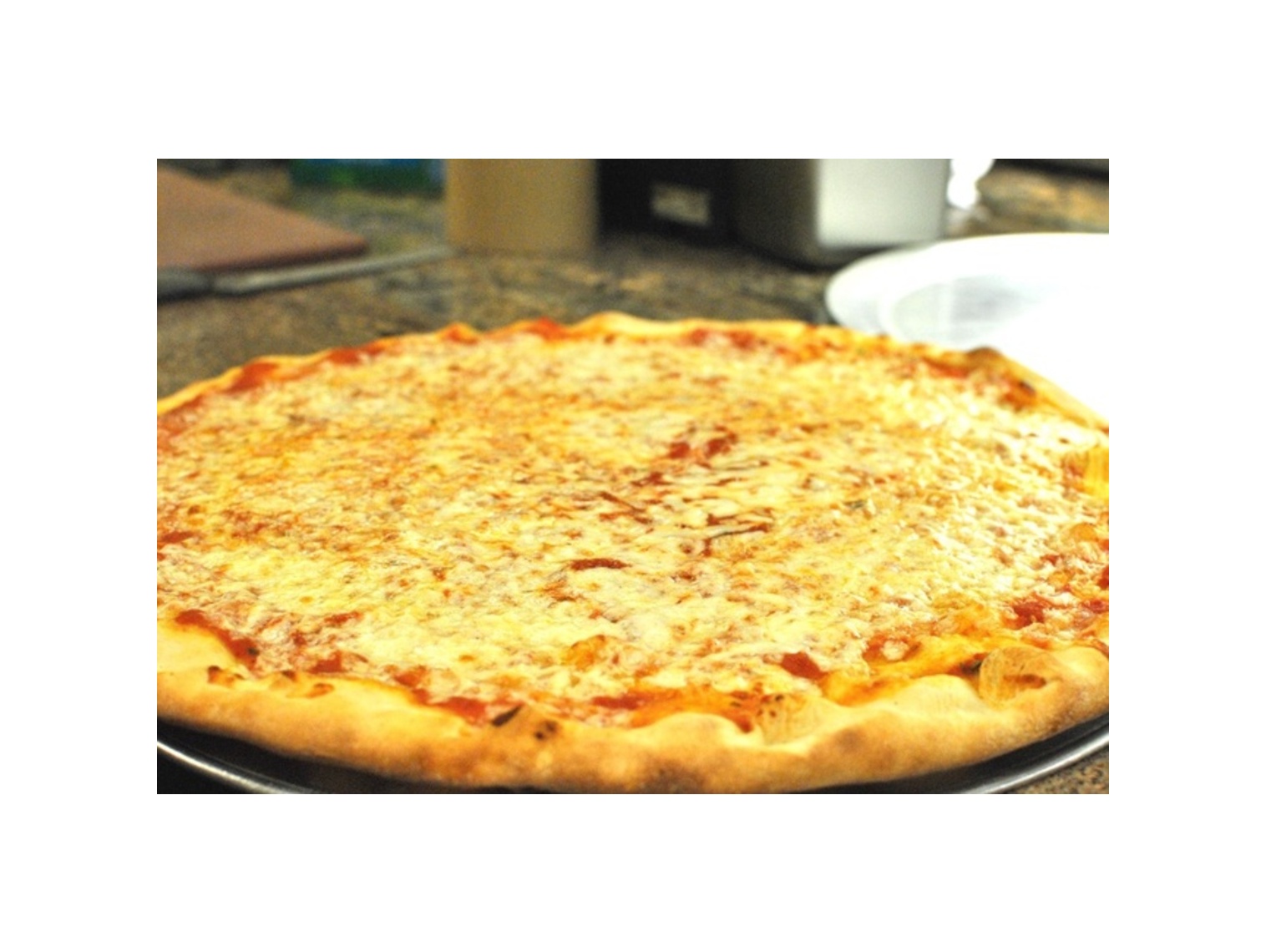 Order 18" Large Classic New York Cheese Pie food online from Previti Pizza store, New York on bringmethat.com