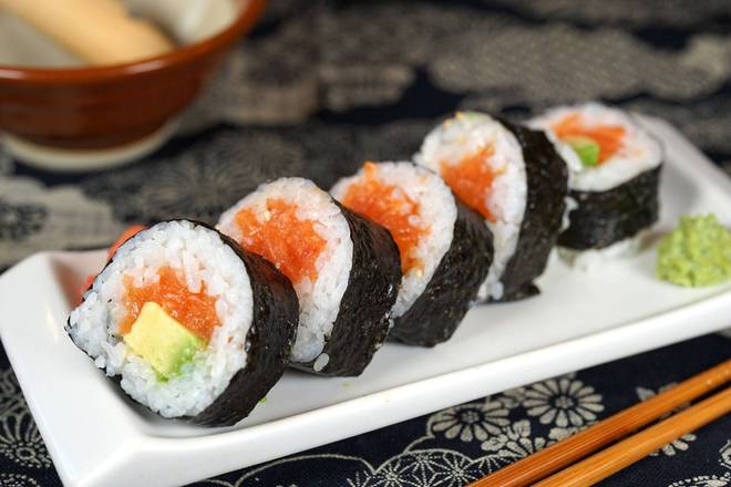 Order Salmon avocado roll food online from Osaka Sushi & Fresh Smoothies store, Chicago on bringmethat.com