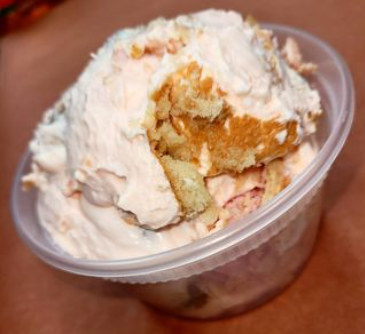 Order Strawberry Crumble Banana Pudding food online from Big Belly Que store, Smithtown on bringmethat.com