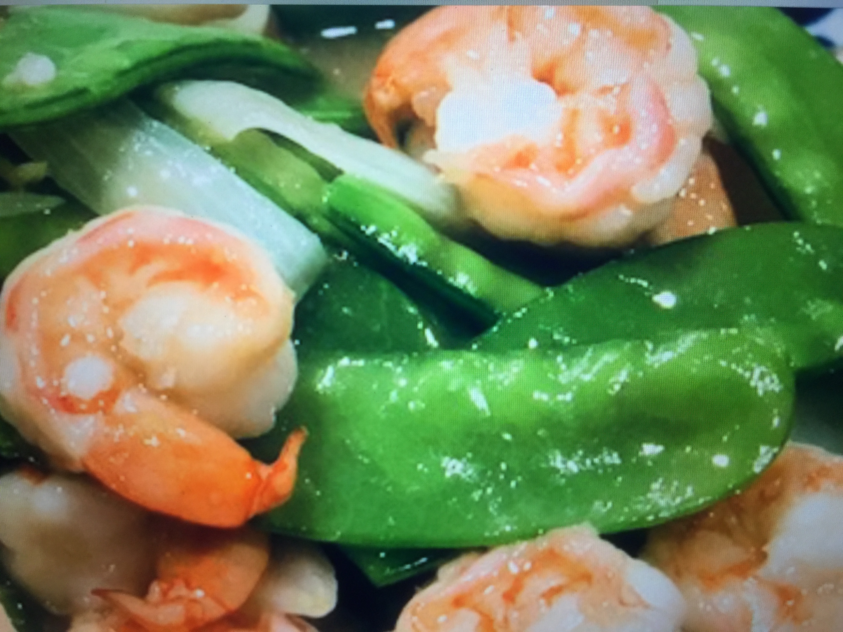 Order Sweet Peas with Prawns 油泡虾 food online from New Emmy's Restaurant store, San Francisco on bringmethat.com