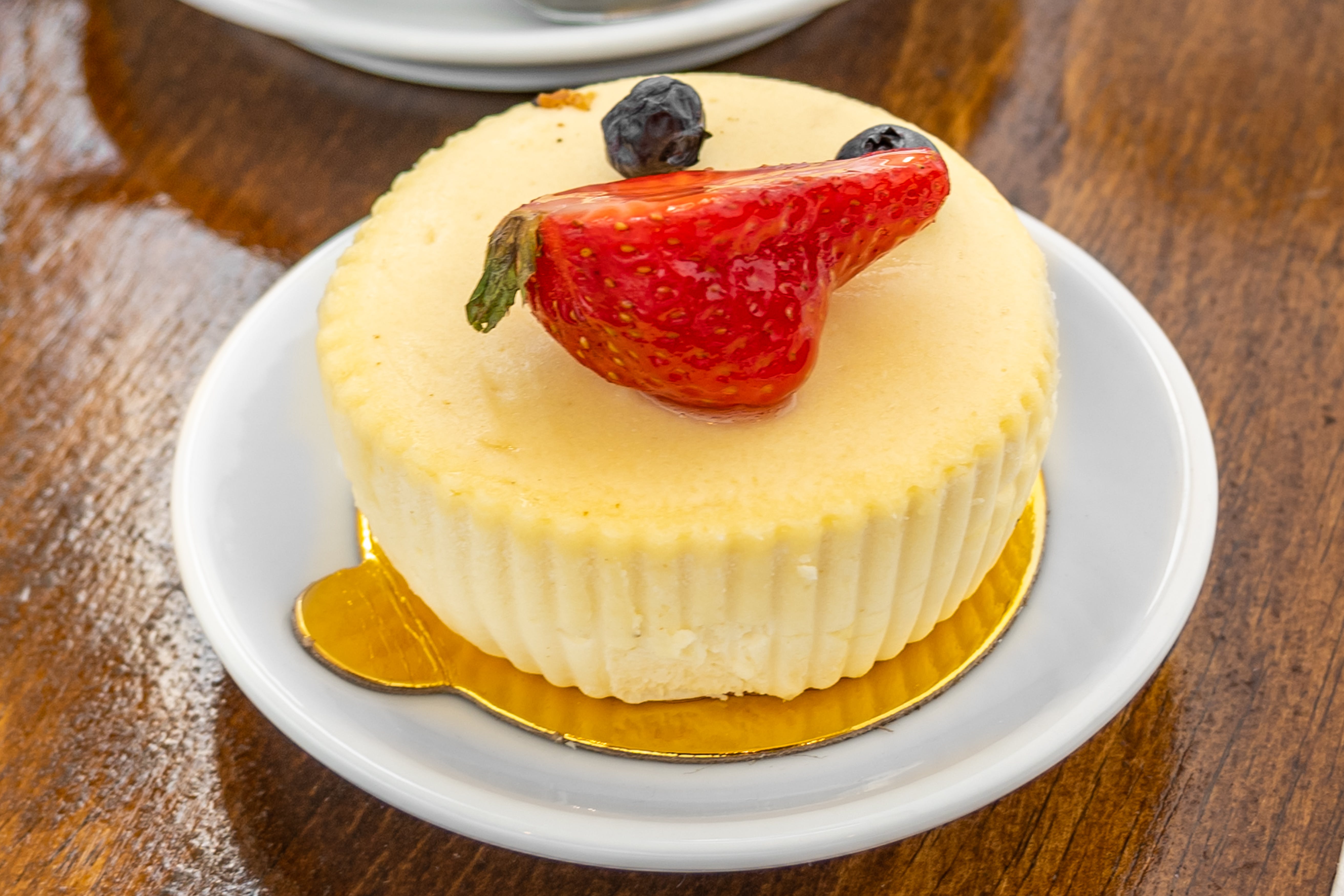 Order Cheesecake - Dessert food online from Creme Brulee Bistro & Cafe store, Philadelphia on bringmethat.com