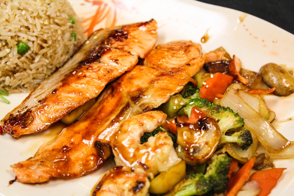 Order Salmon Hibachi food online from Ginza Japanese Cuisine store, Bloomfield on bringmethat.com