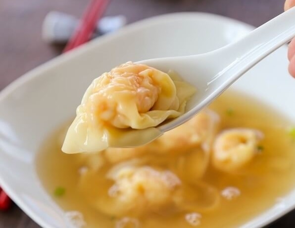 Order Wonton Soup food online from Shang Noodle store, Chicago on bringmethat.com