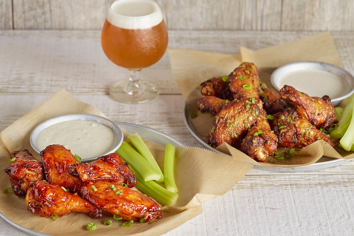 Order WOB Chicken Wings food online from World Of Beer store, Richmond on bringmethat.com