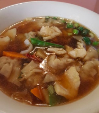 Order Wonton Soup  food online from Chinatown Restaurant store, San Francisco on bringmethat.com