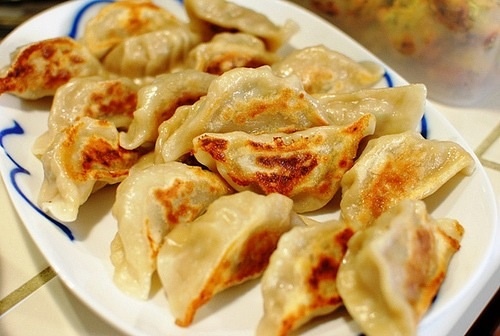 Order 8B. Fried Dumplings food online from Great Wall Chinese Restaurant store, Mount Vernon on bringmethat.com