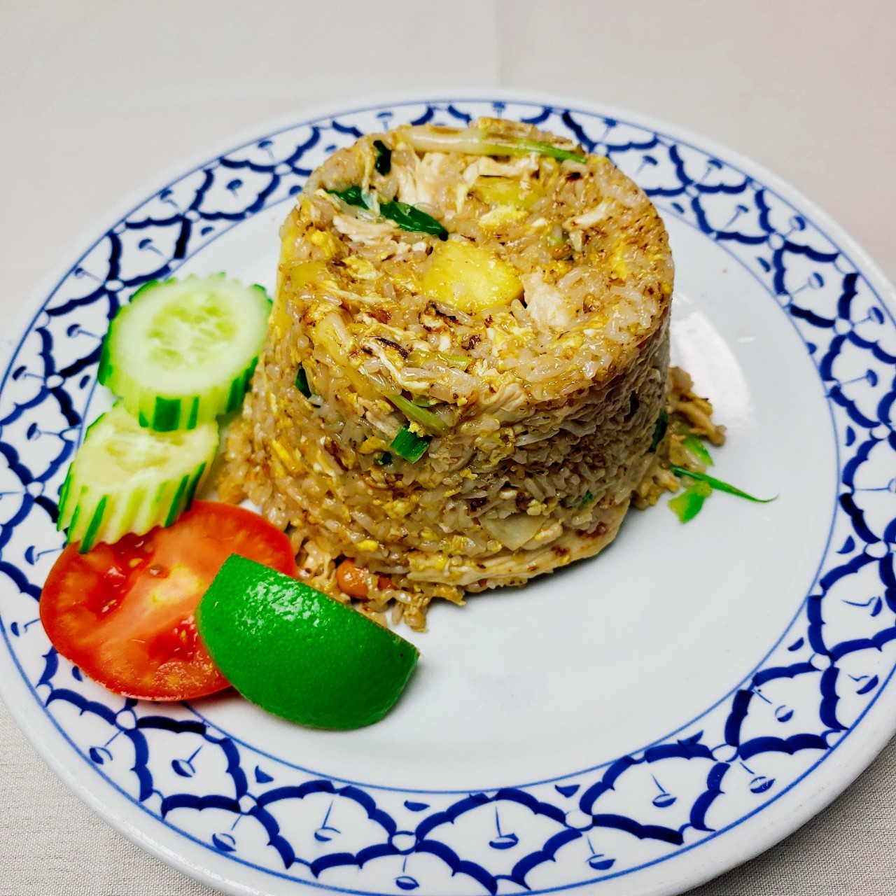 Order Pineapple Fried Rice food online from Thai Villa store, New York on bringmethat.com