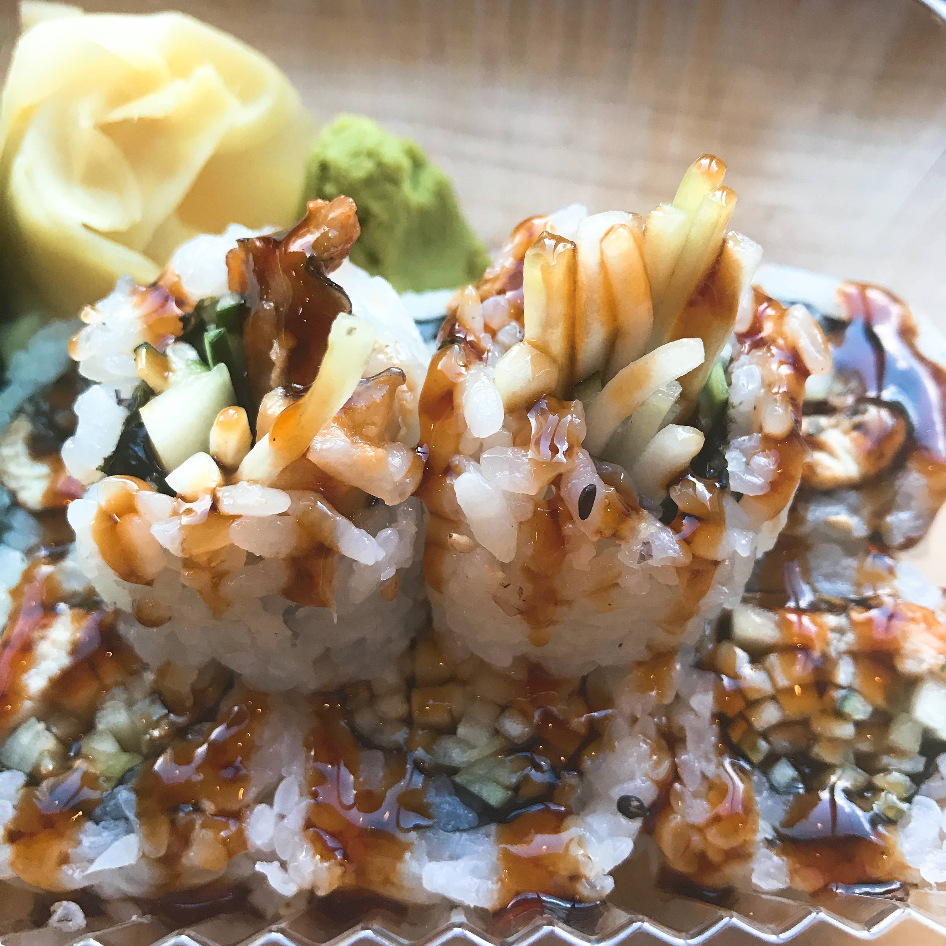 Order Una-Q Maki food online from Nori Sushi store, Chicago on bringmethat.com